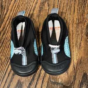 Skidders baby water shoes sandals size 8 toddler